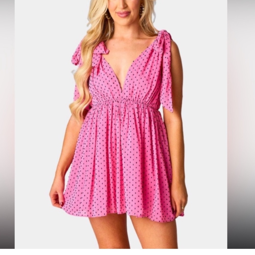 NWT Buddy Love‎ Size Medium Pink Polka Dot Mini Dress